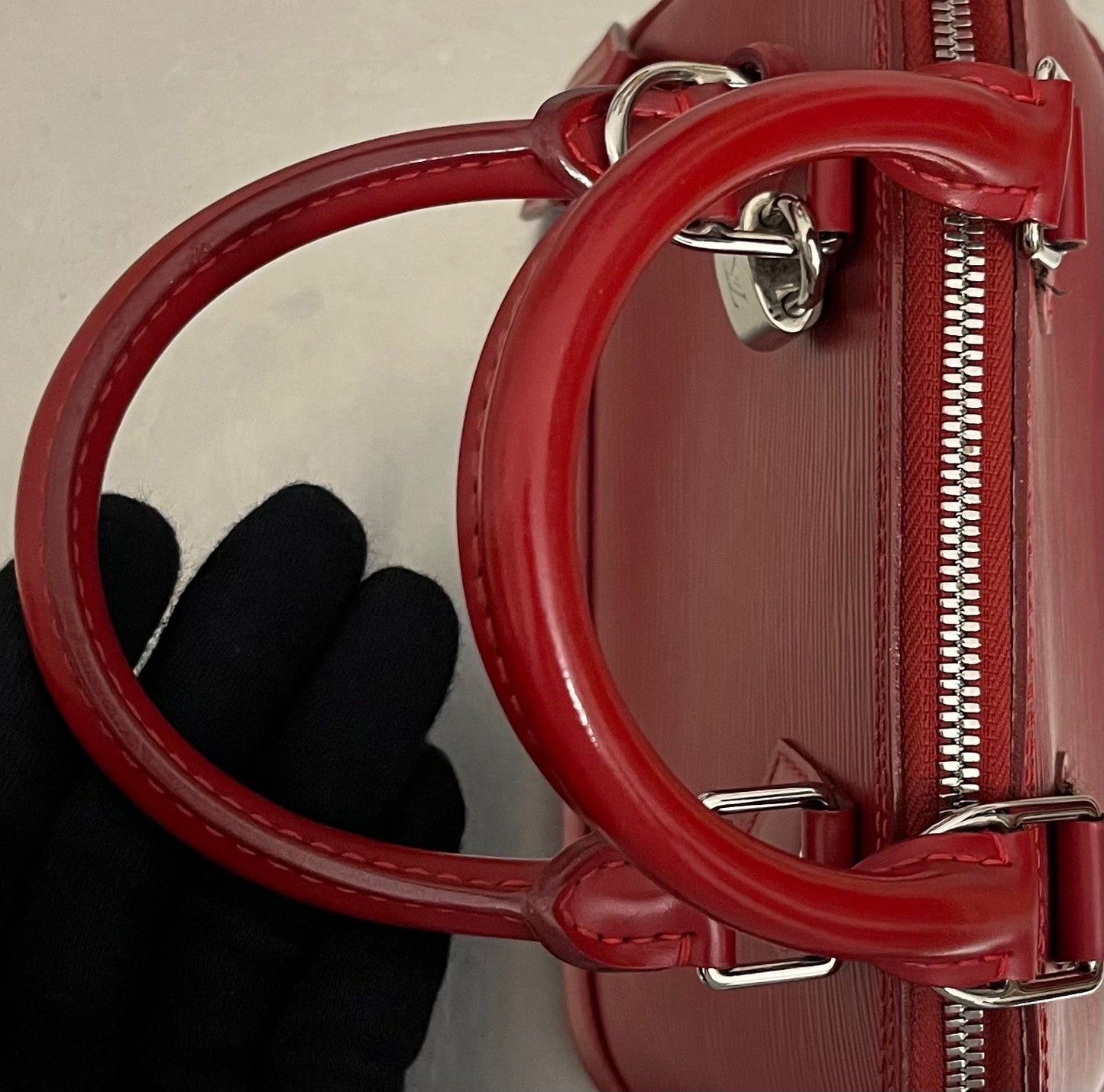 Louis Vuitton Alma BB Epi