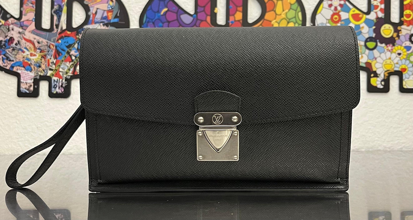 Louis Vuitton Belaia Taiga