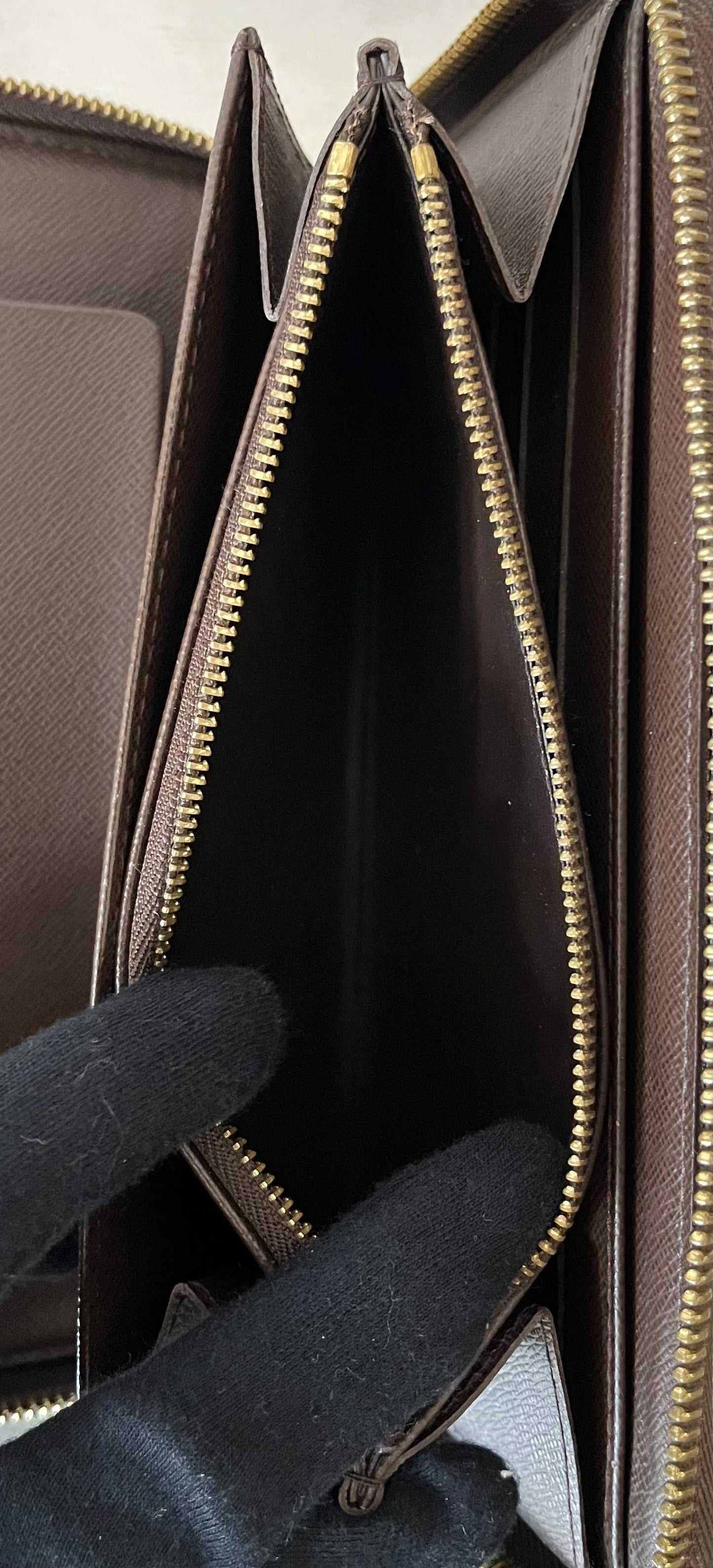 Louis Vuitton Zippy Organizer Damier