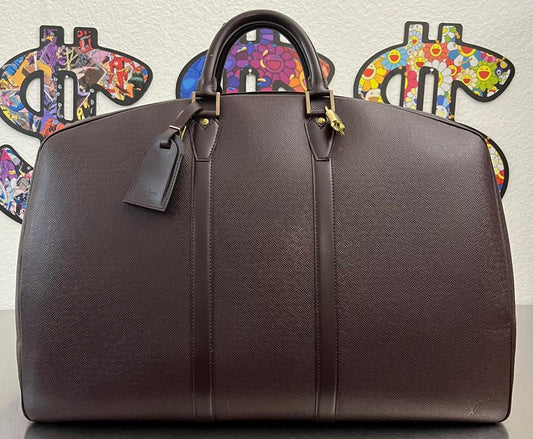 Louis Vuitton Helanga Taiga