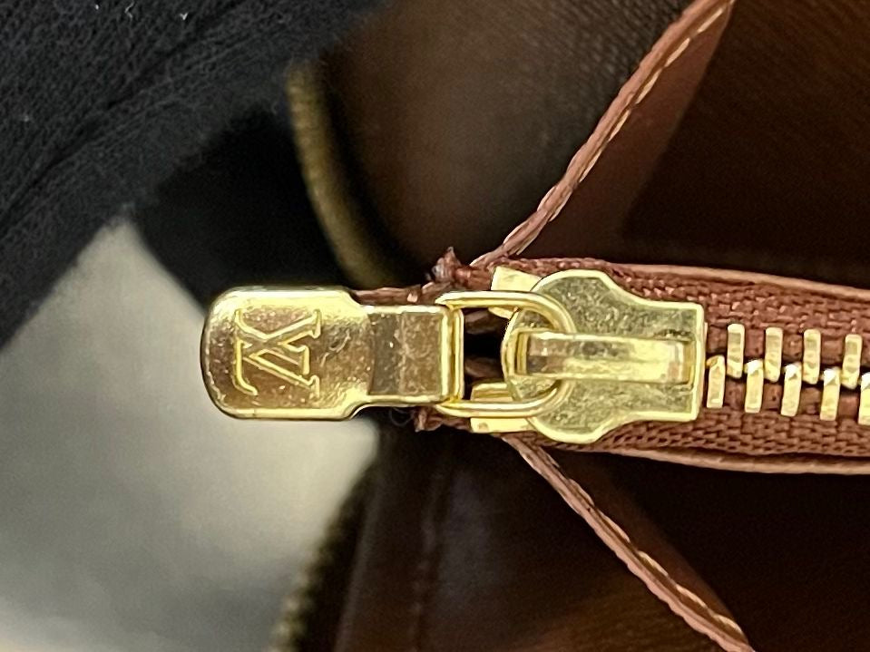 Louis Vuitton Zippy Monogram