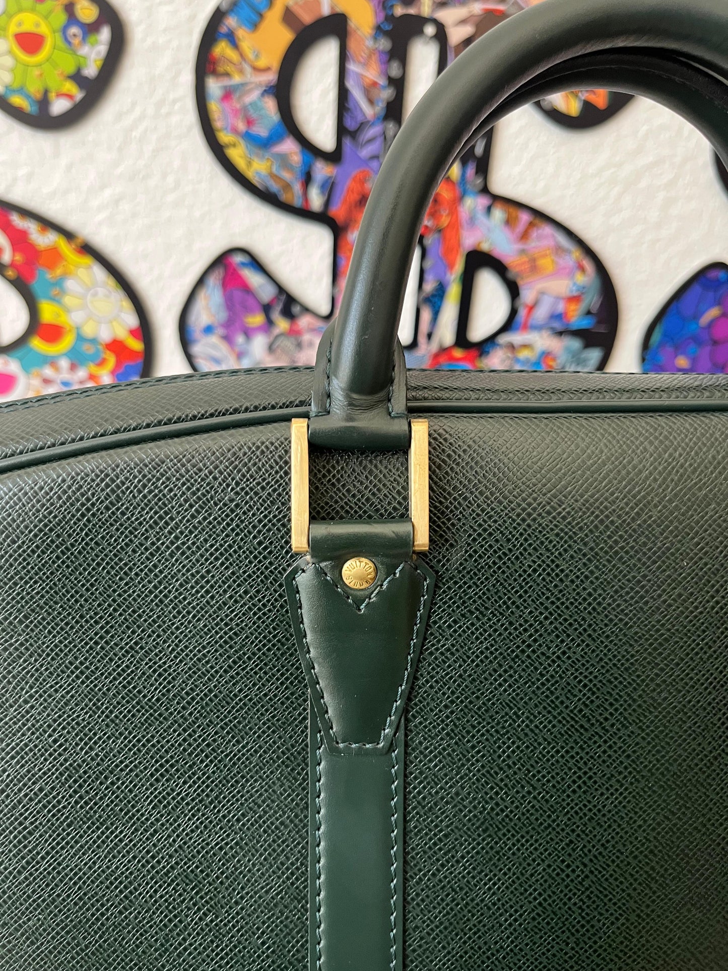 Louis Vuitton Helanga Taiga