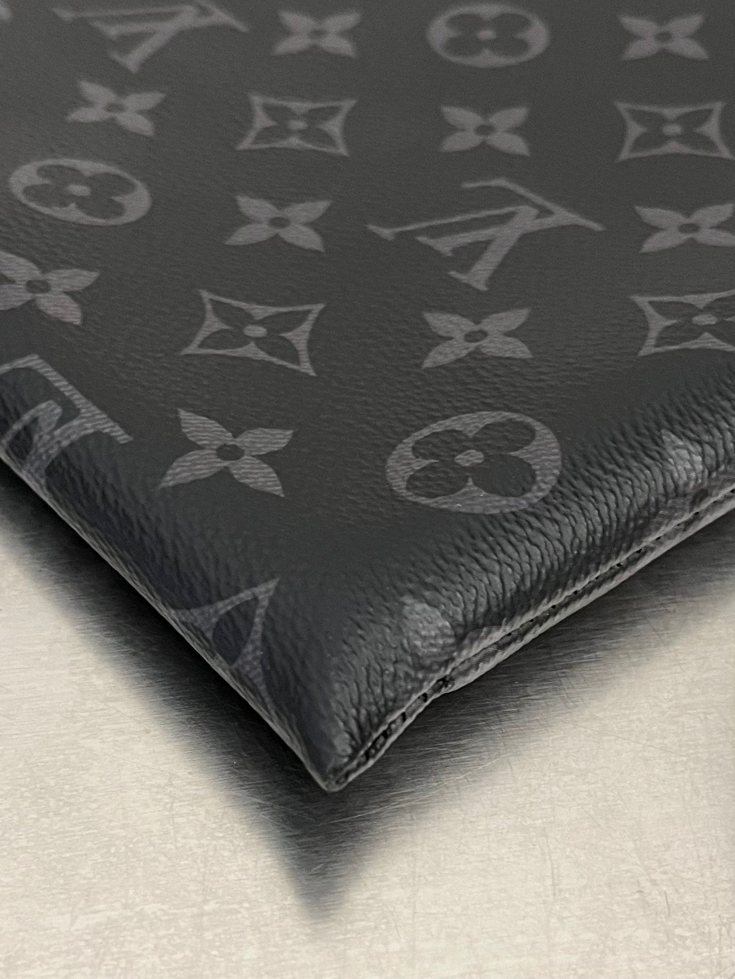 Louis Vuitton Pochette Discovery GM