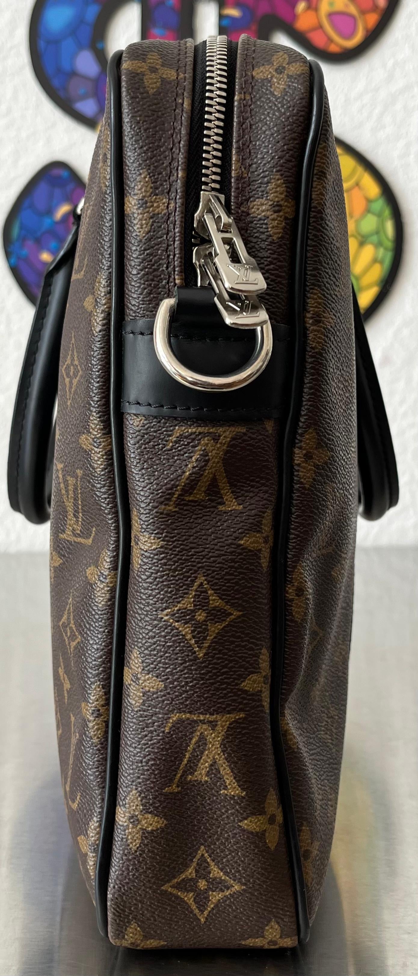 Louis Vuitton Porte-Documents Voyage Macassar