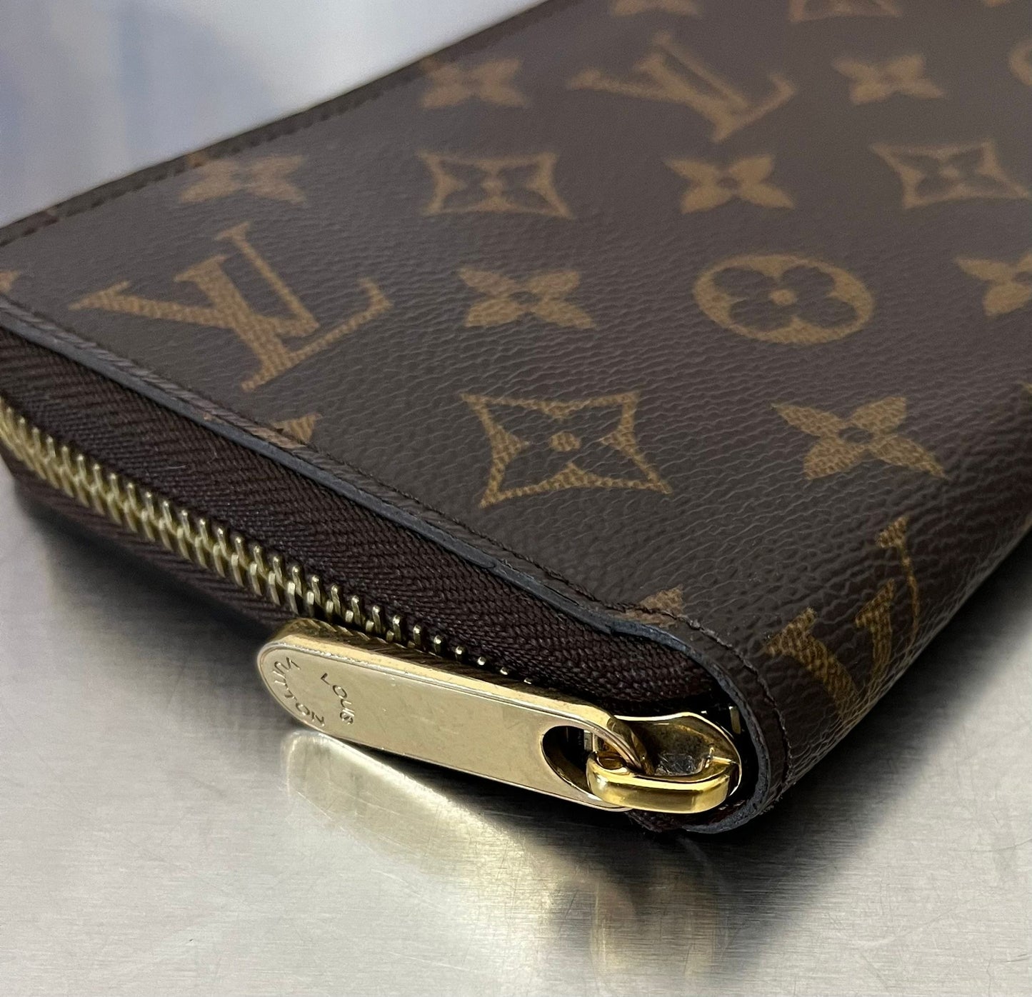 Louis Vuitton Zippy Monogram