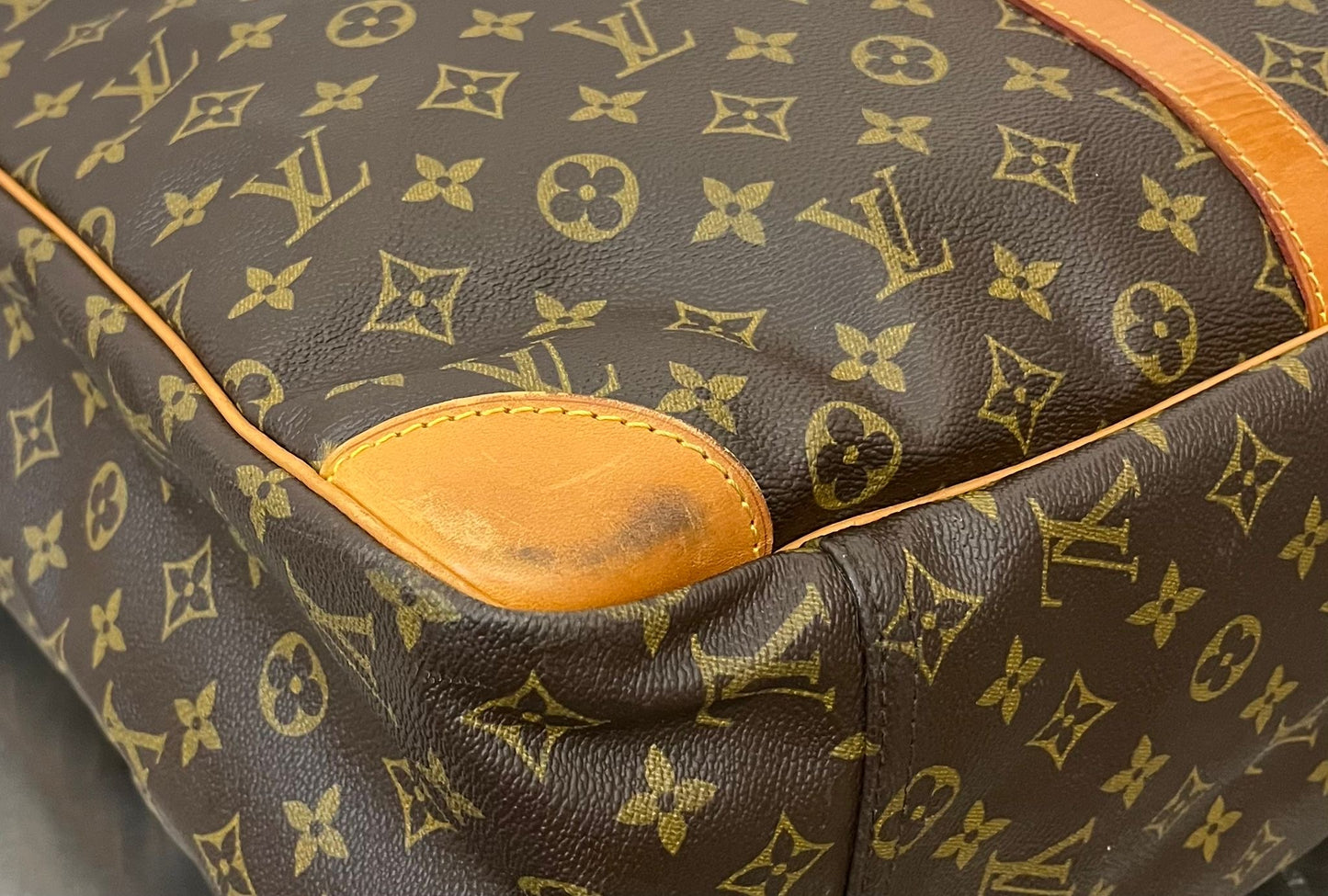 Louis Vuitton Sirius 55