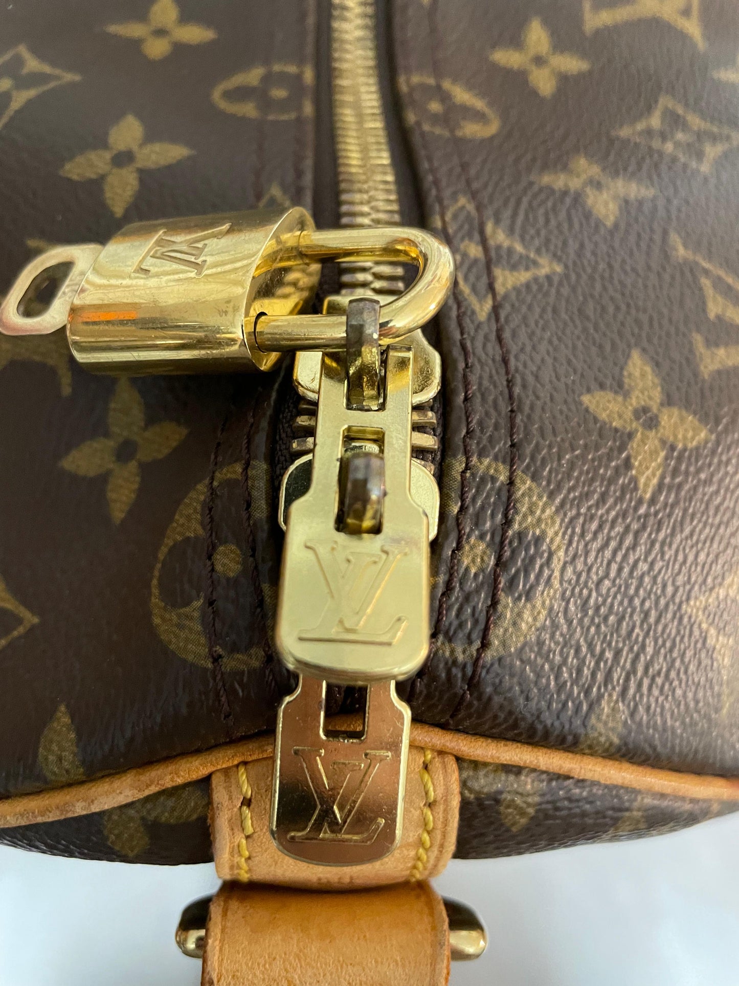 Louis Vuitton Keepall 50 Bandouliere