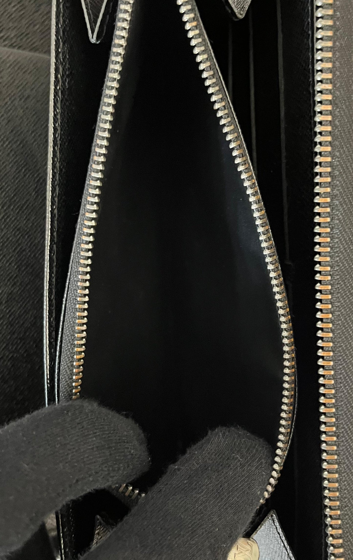 Louis Vuitton Zippy Organizer Epi