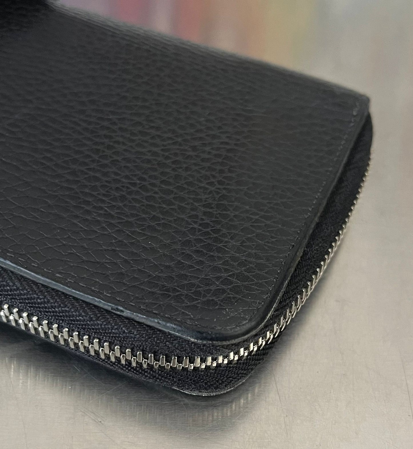 Louis Vuitton Zippy Vertical Taurillon Leder