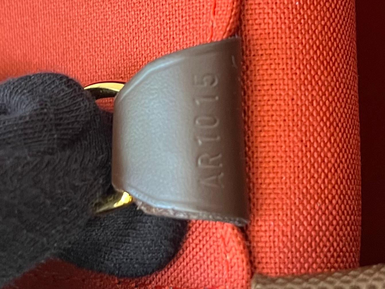 Louis Vuitton Greenwich PM