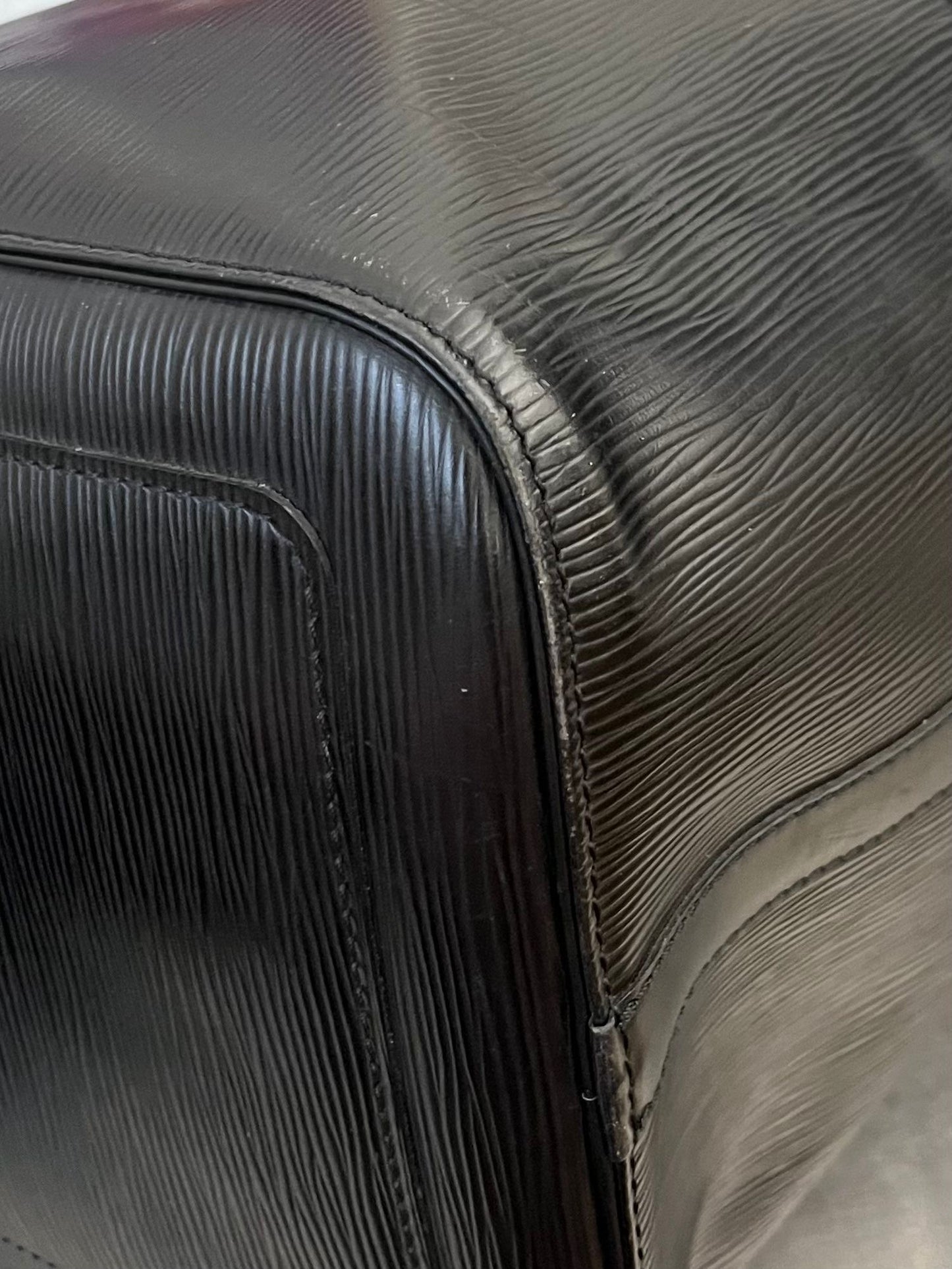 Louis Vuitton Keepall 45 Epi