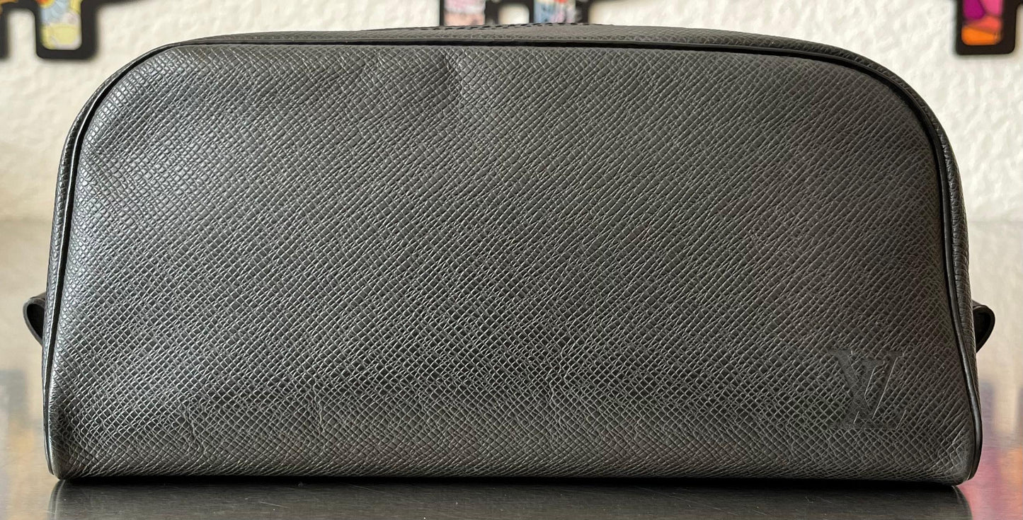 Louis Vuitton Trousse Toilette Taiga