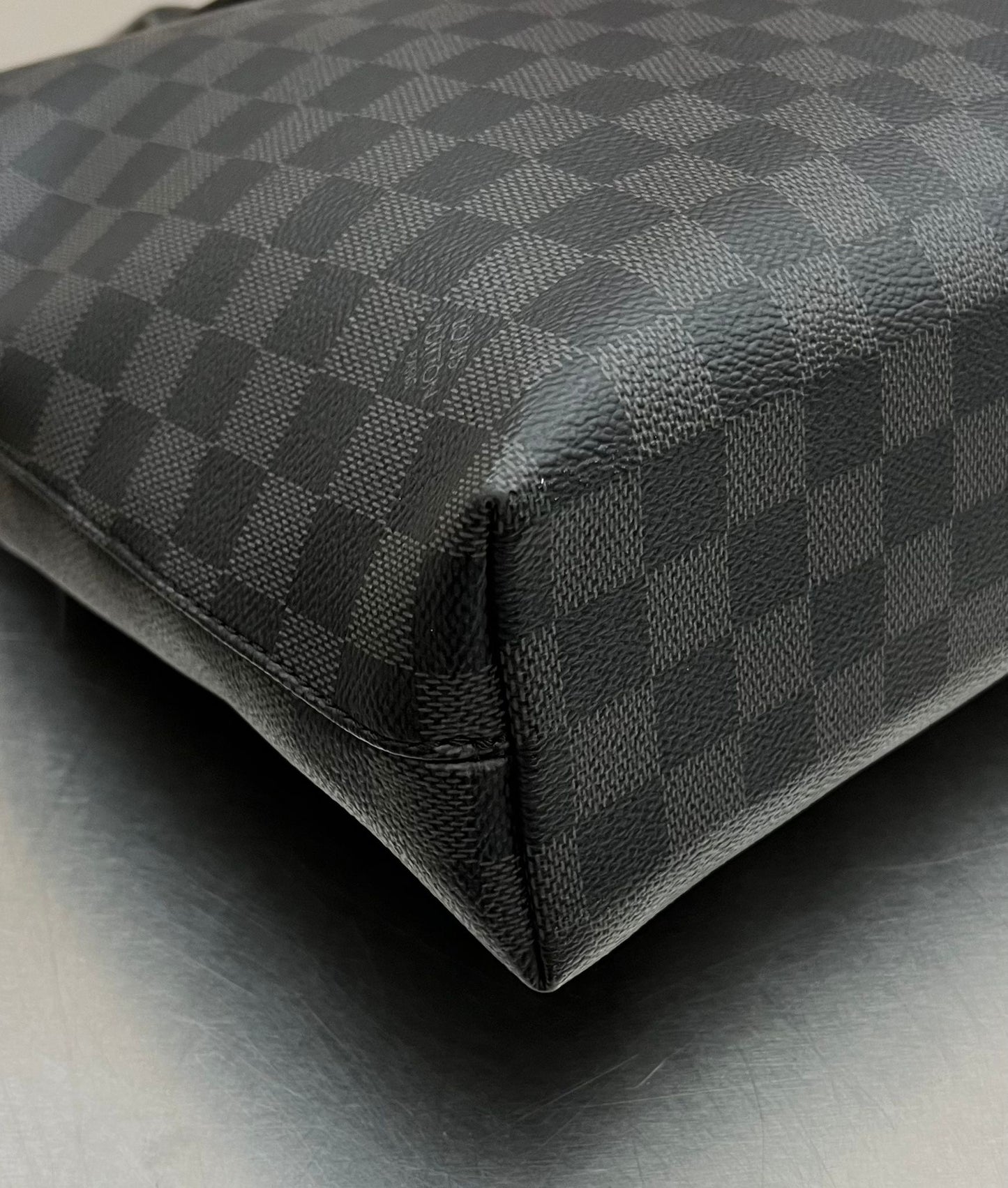 Louis Vuitton 7 Days A Week