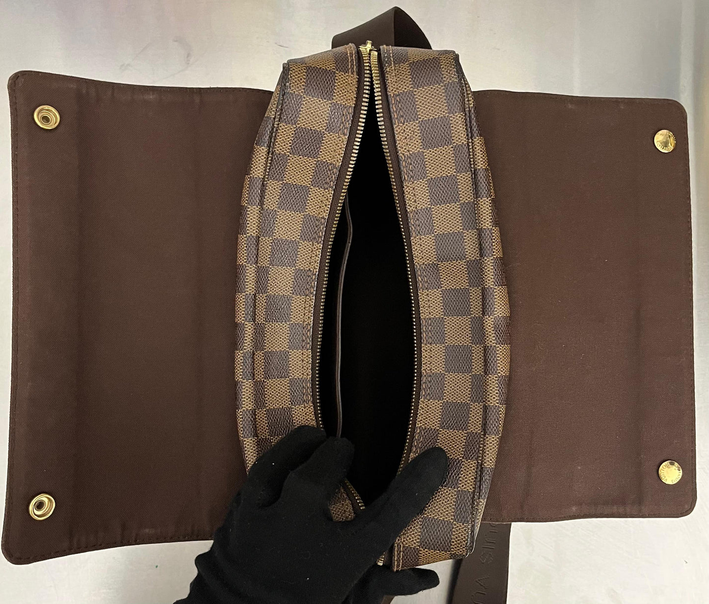 Louis Vuitton Naviglio Messenger