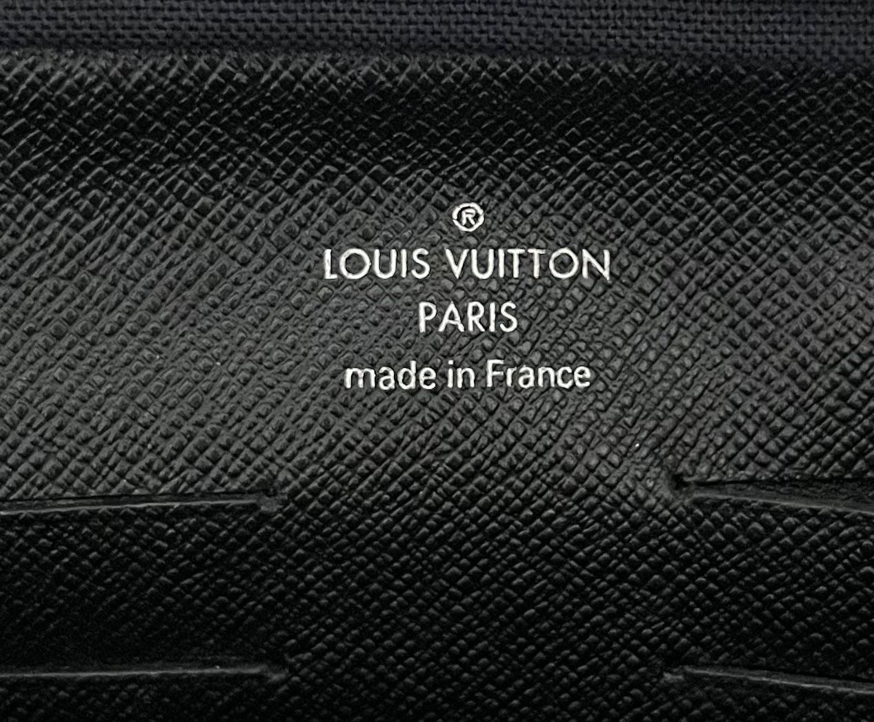 Louis Vuitton Neo Pavel Taiga