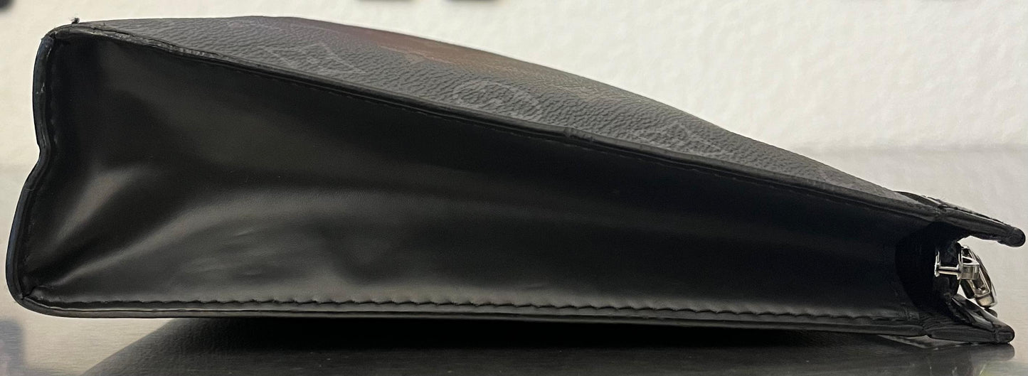 Louis Vuitton Pochette Voyage MM