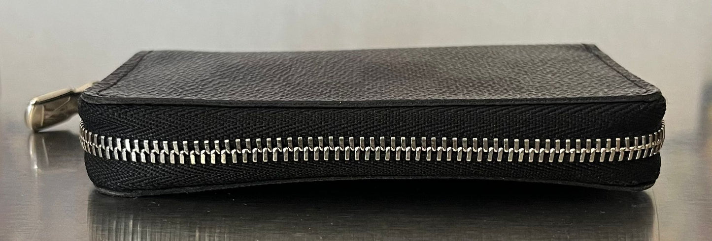Louis Vuitton Zippy Vertical Coin Damier