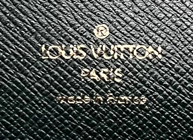 Louis Vuitton Serviette Kourad