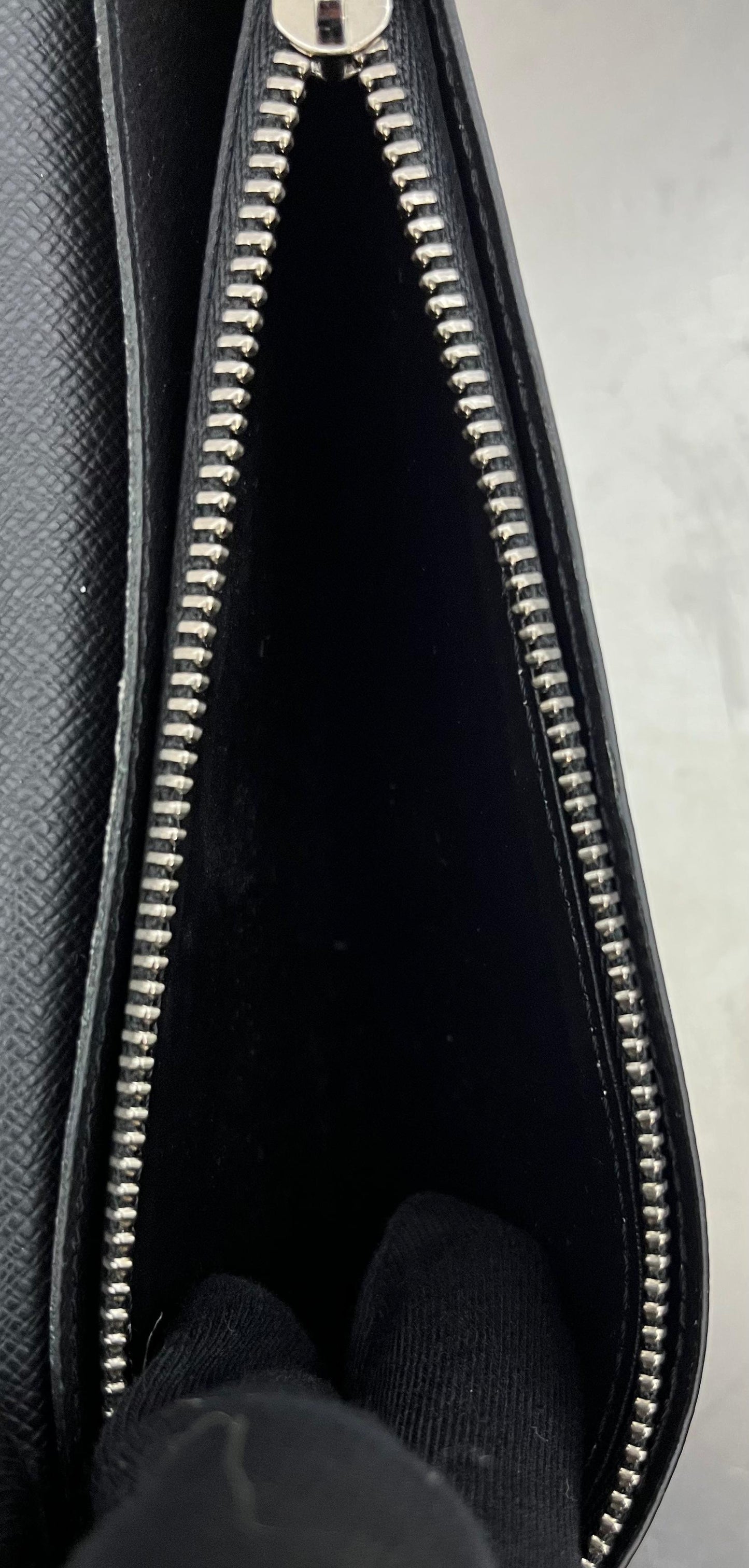 Louis Vuitton Brazza Epi