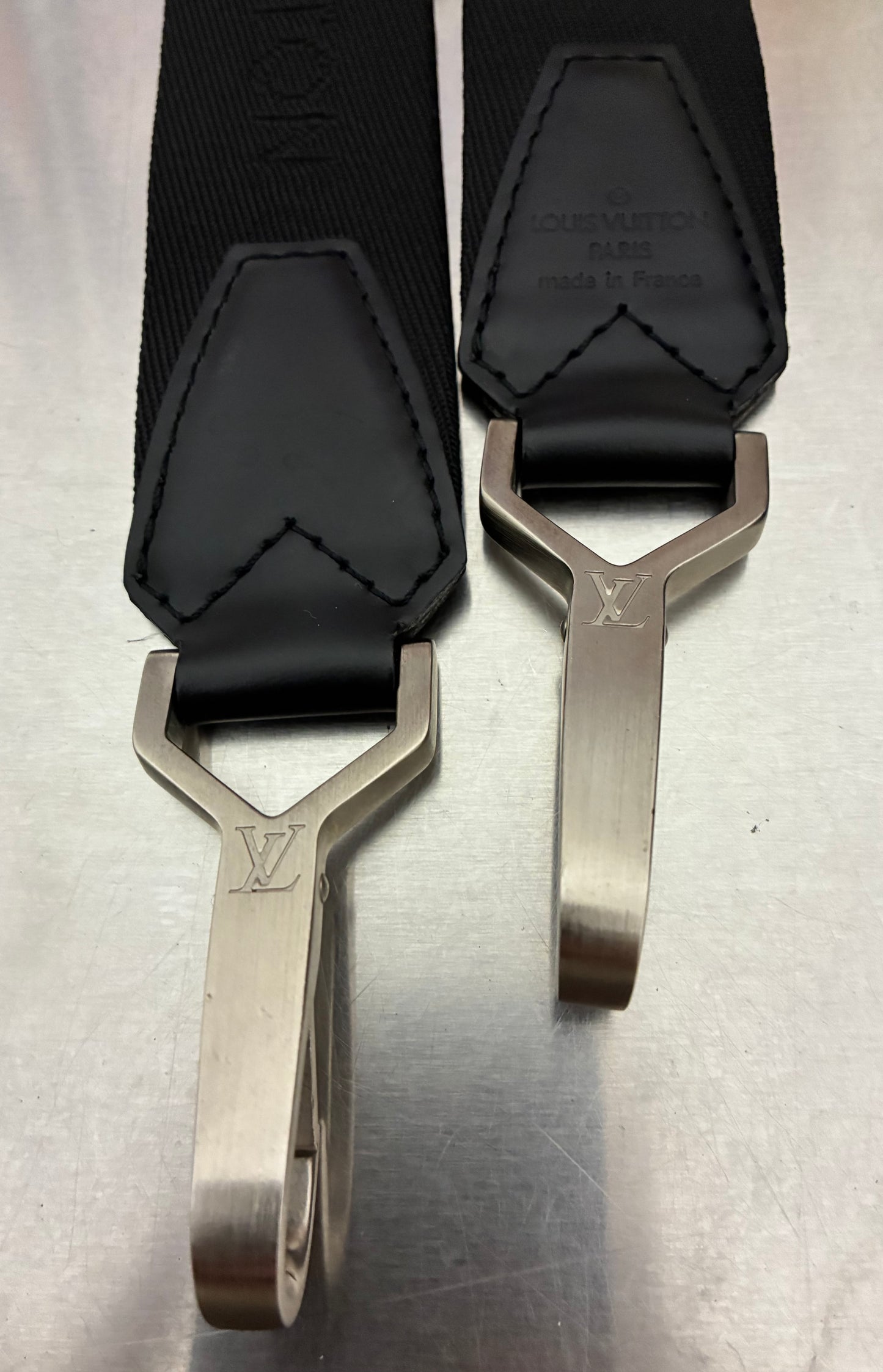 Louis Vuitton Kendall PM Taiga