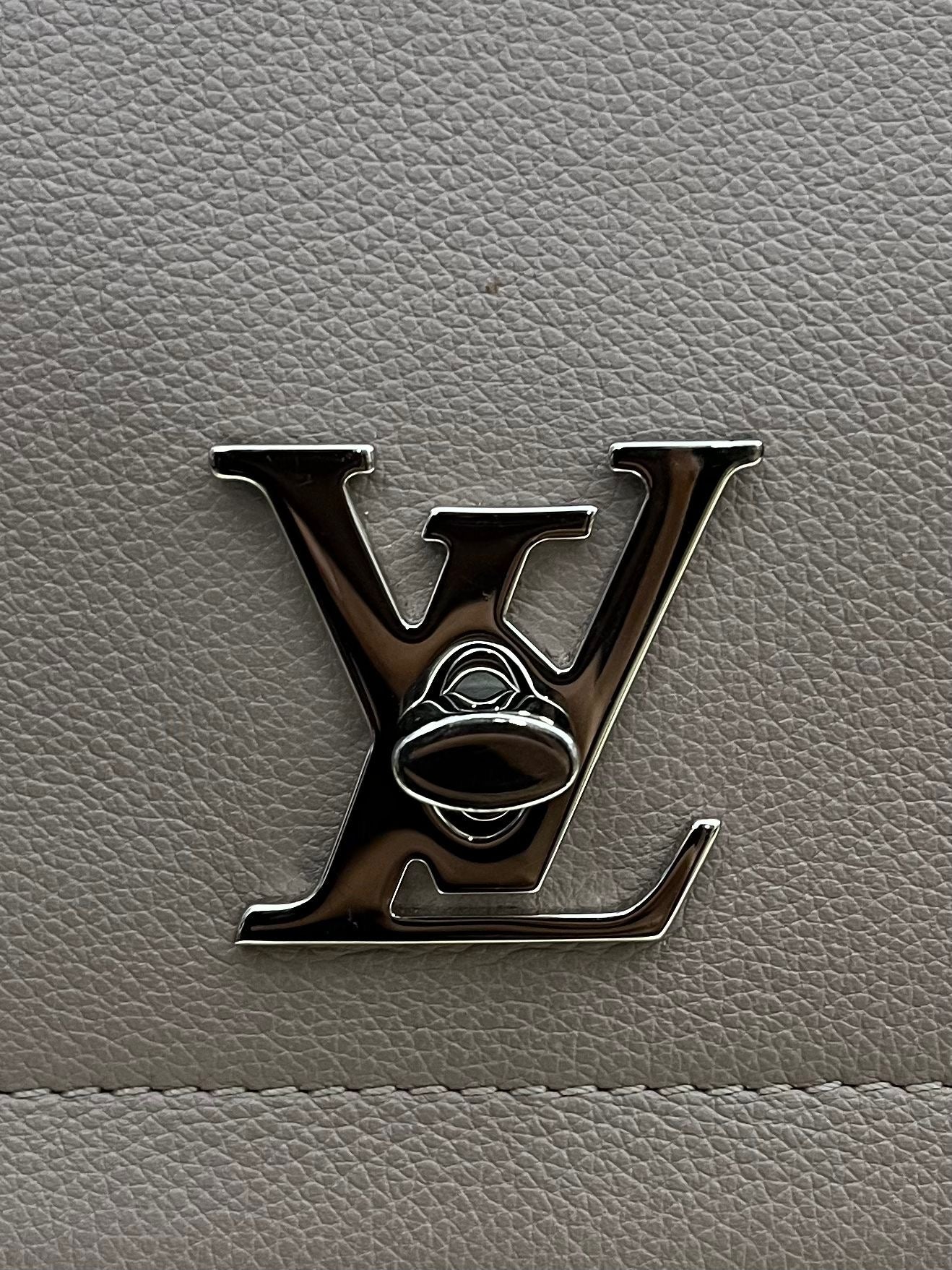 Louis Vuitton Lockme II