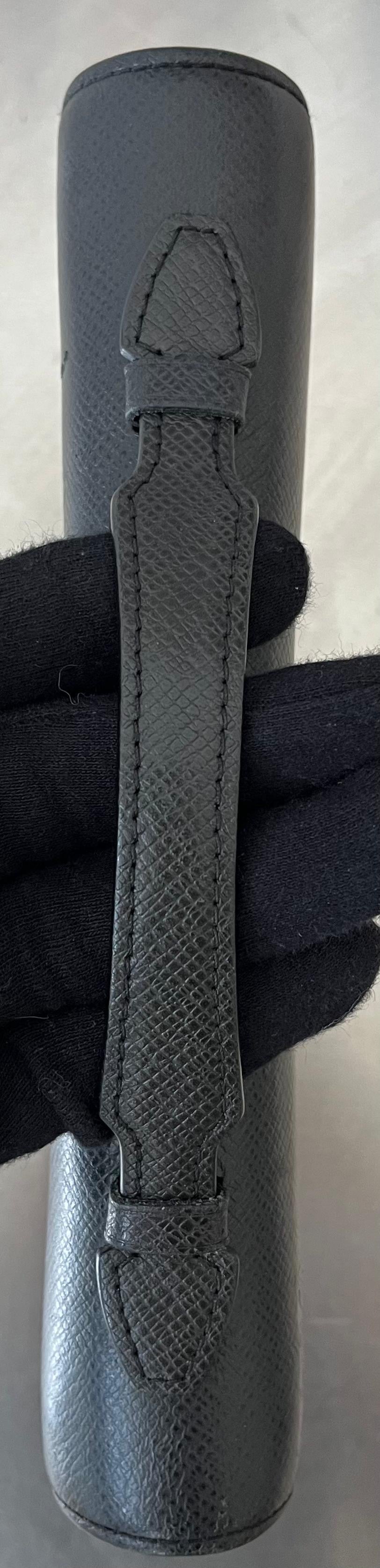 Louis Vuitton Zippy XL Taiga
