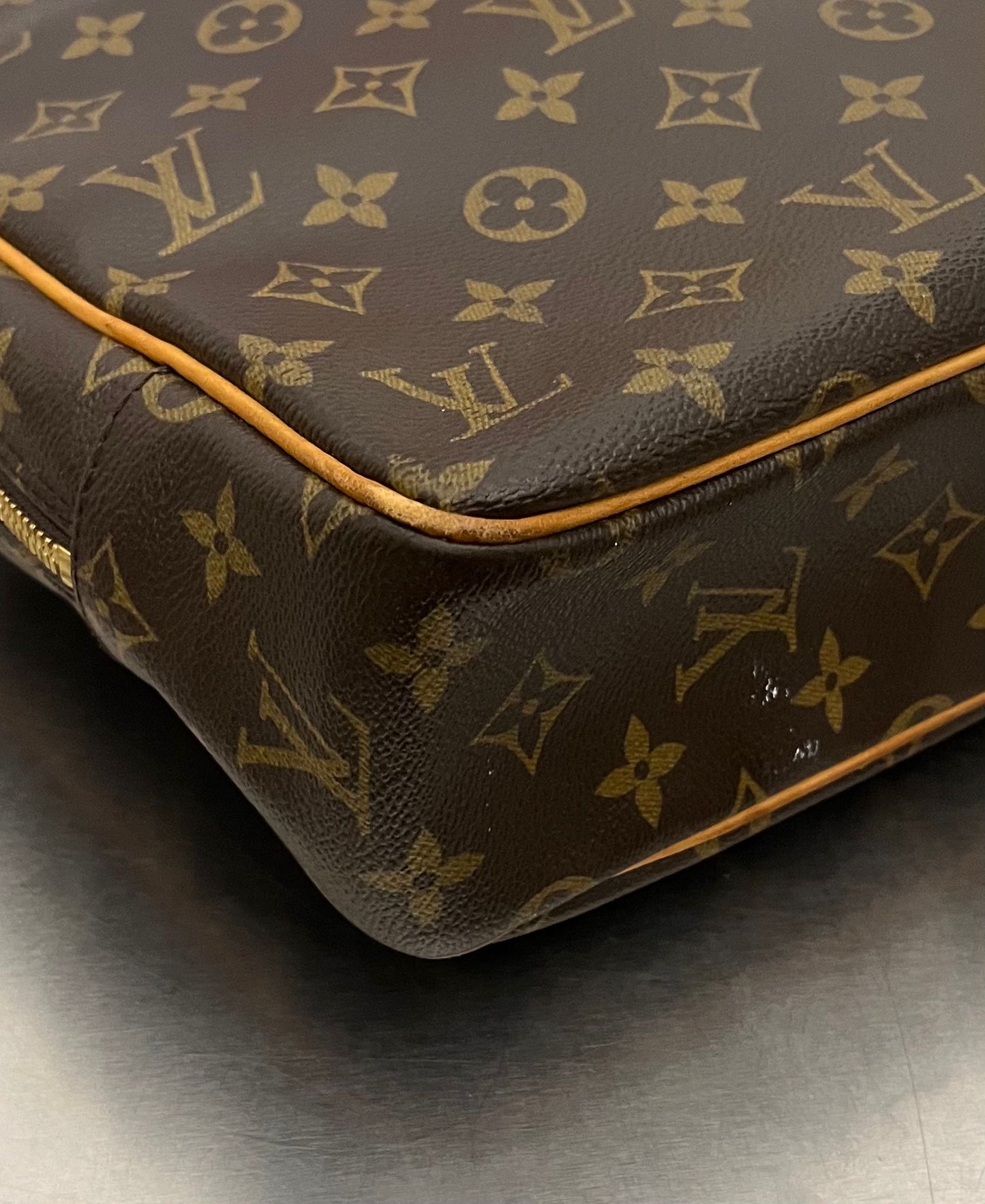 Louis Vuitton Porte Documents Pegase Monogram