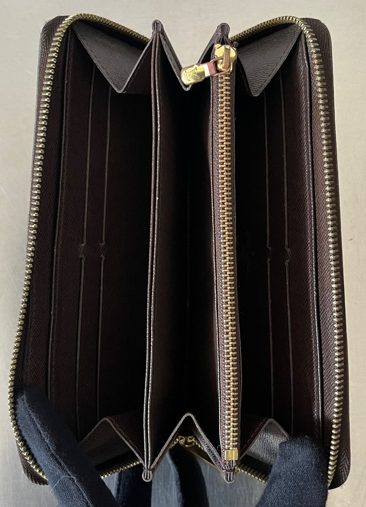 Louis Vuitton Zippy Damier