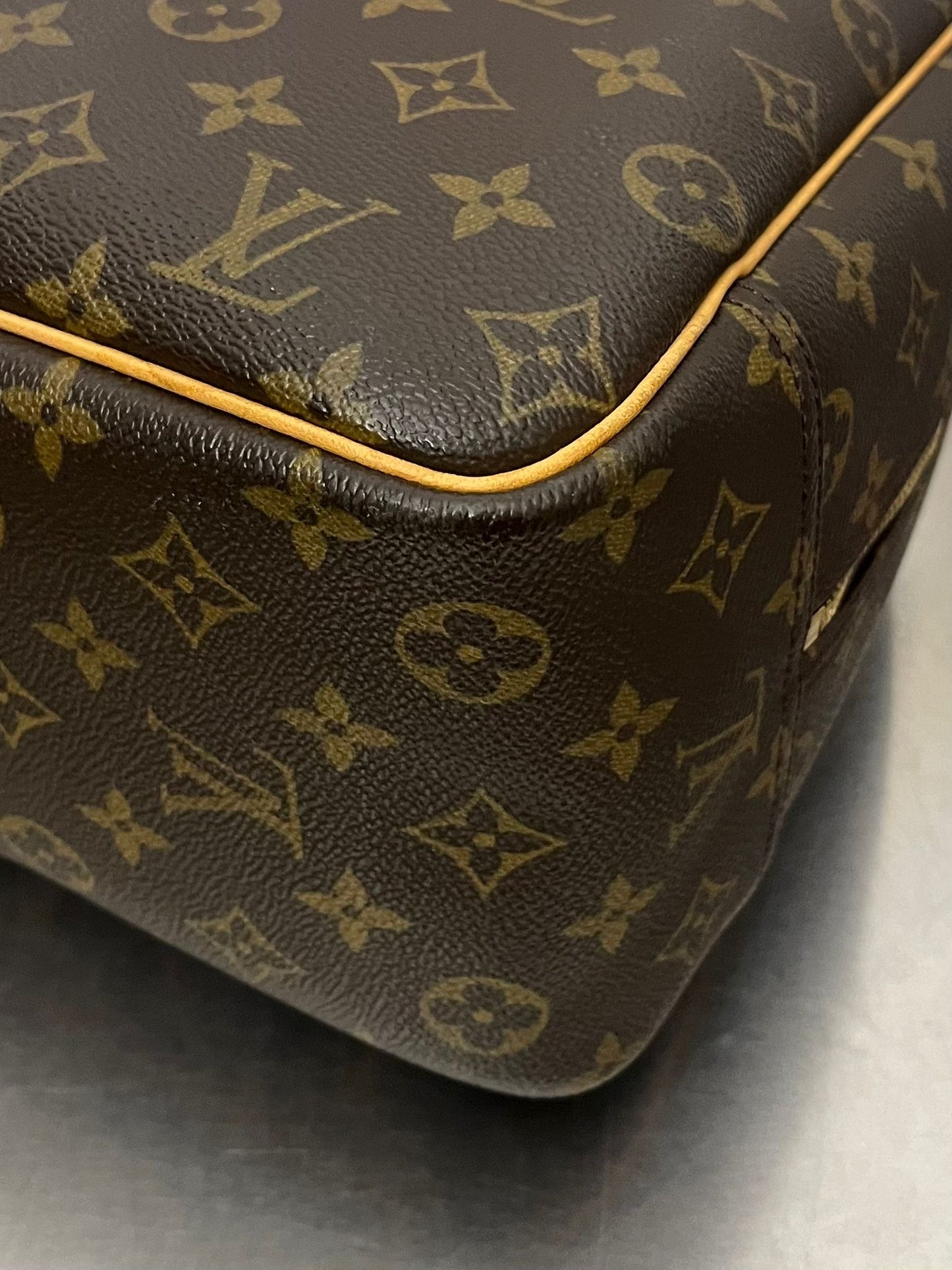 Louis Vuitton Deauville