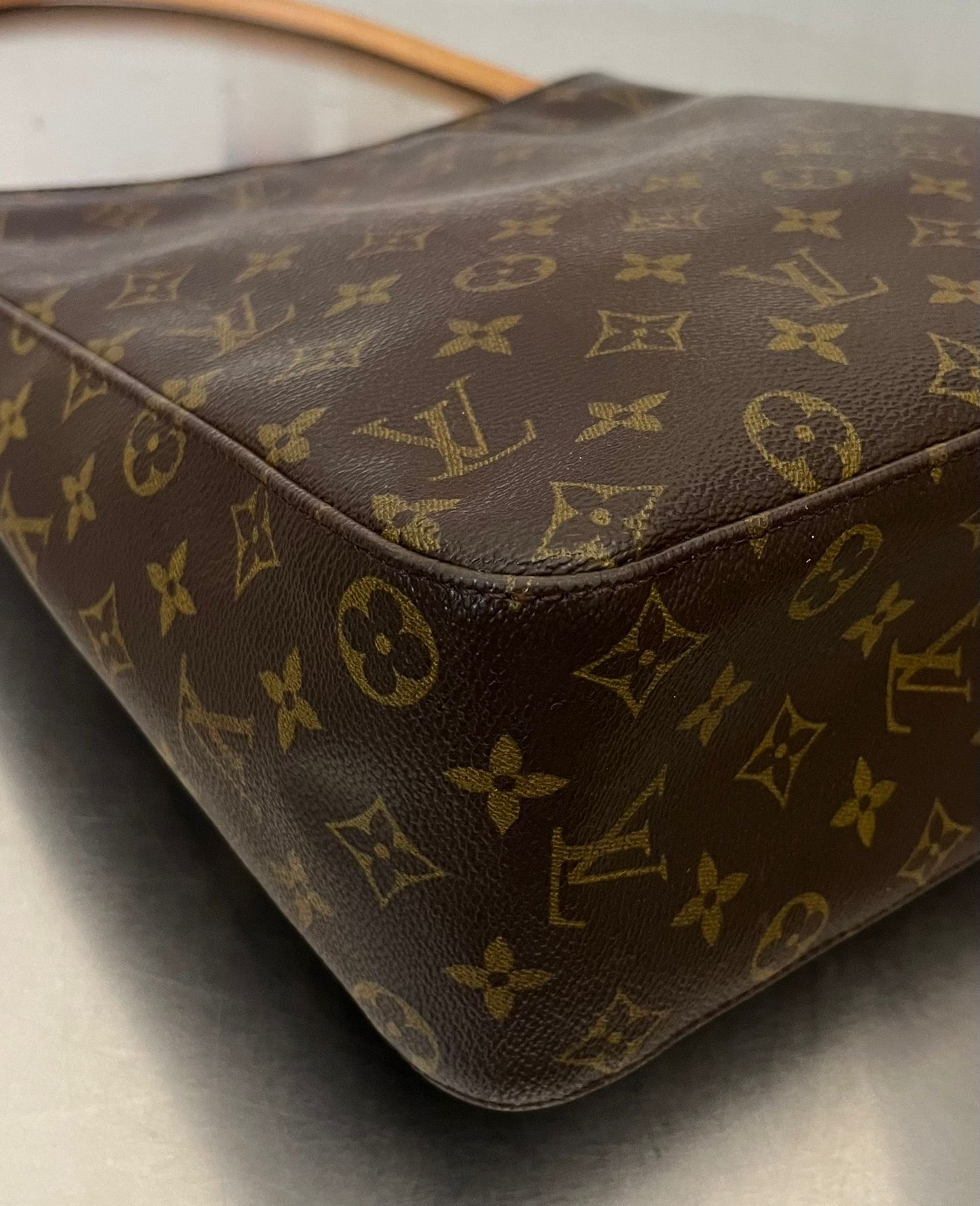 Louis Vuitton Looping GM
