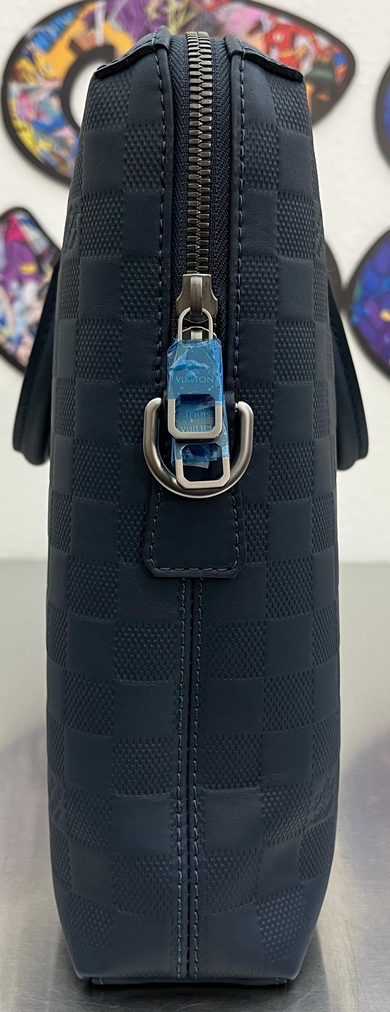 Louis Vuitton Porte Documents Jour Damier Infini Cosmos