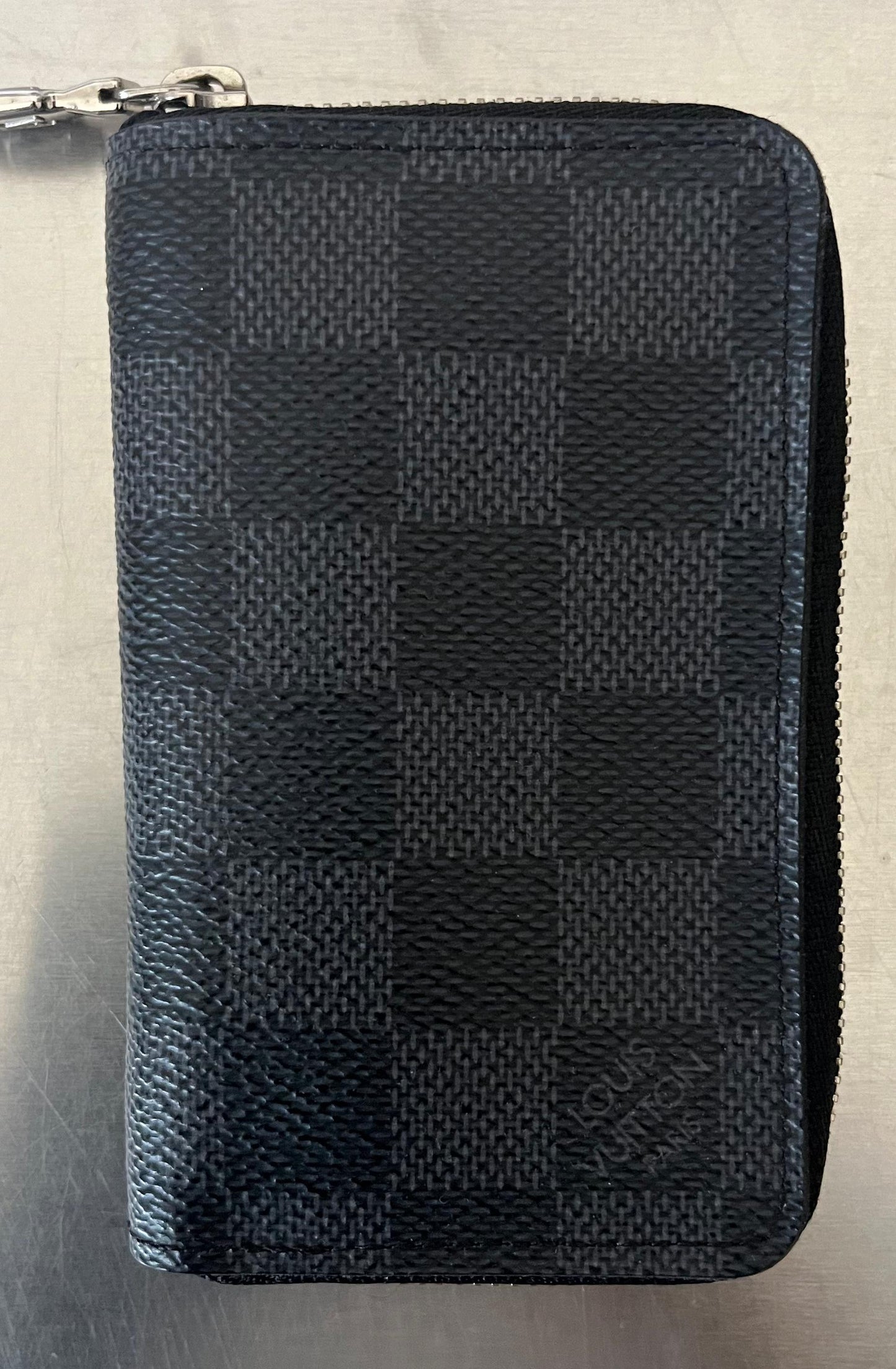Louis Vuitton Zippy Vertical Coin Damier