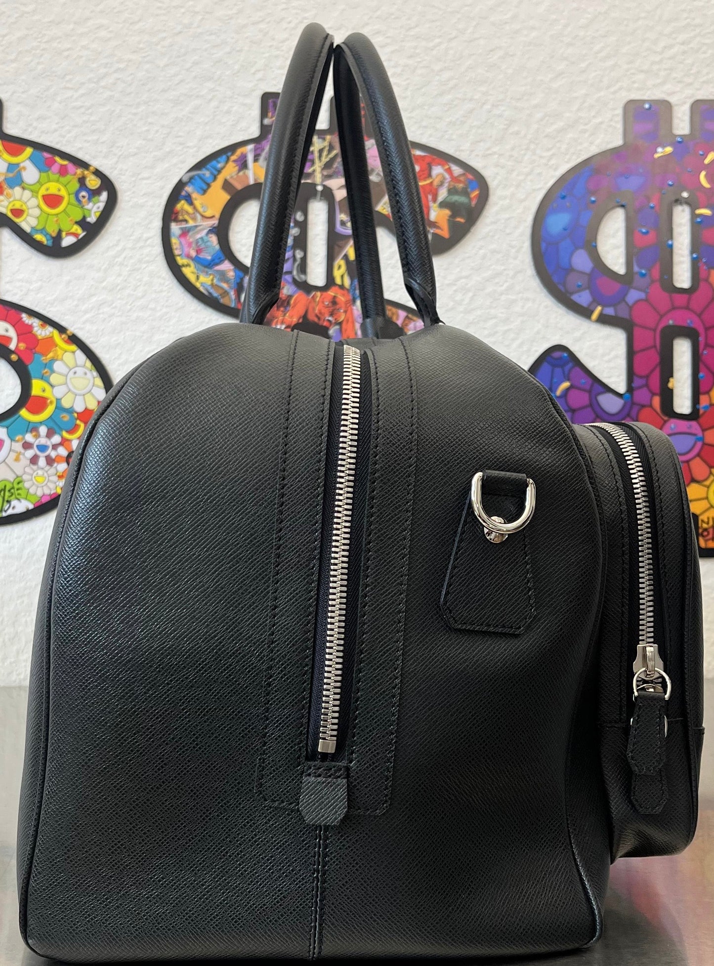 Louis Vuitton Nikolai  Taiga Leder