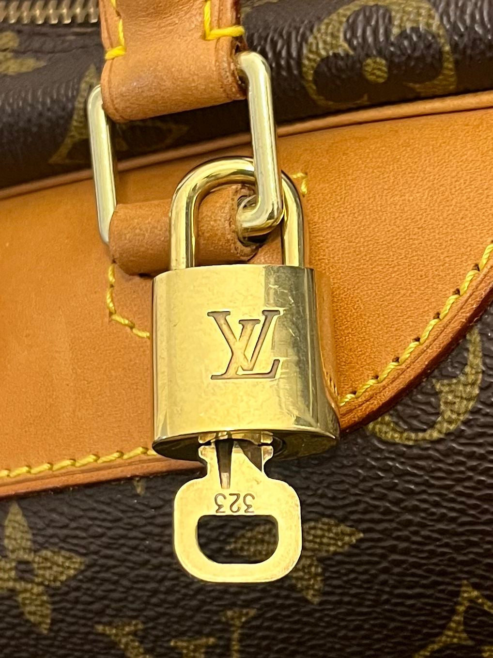 Louis Vuitton Deauville