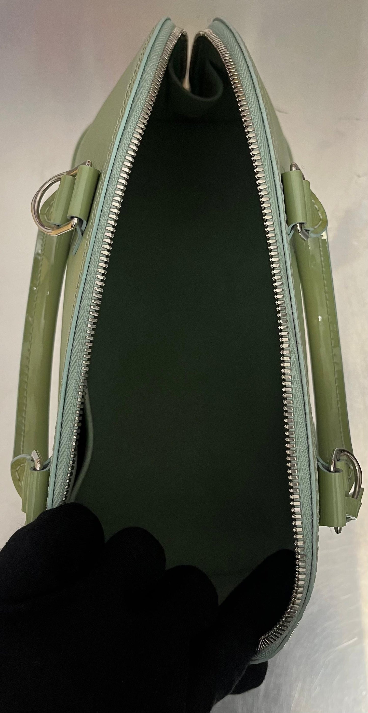 Louis Vuitton Alma PM Epi Electric