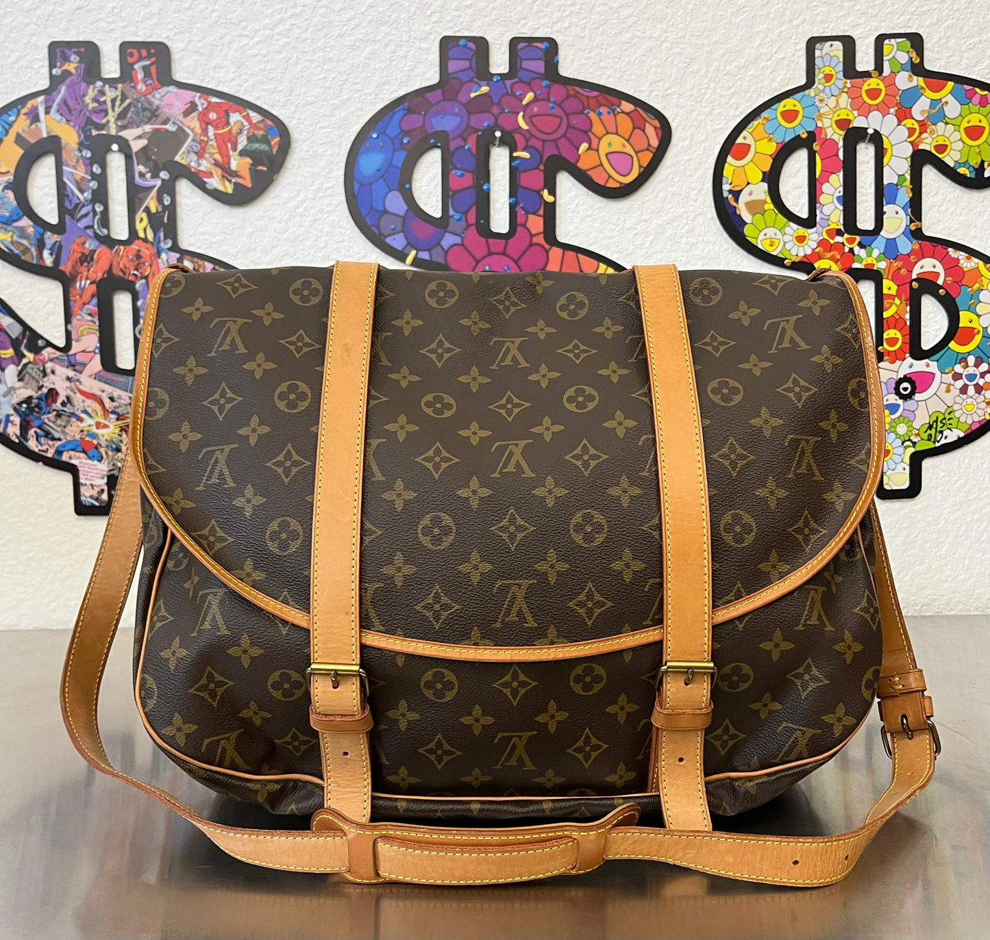 Louis Vuitton Saumur 43