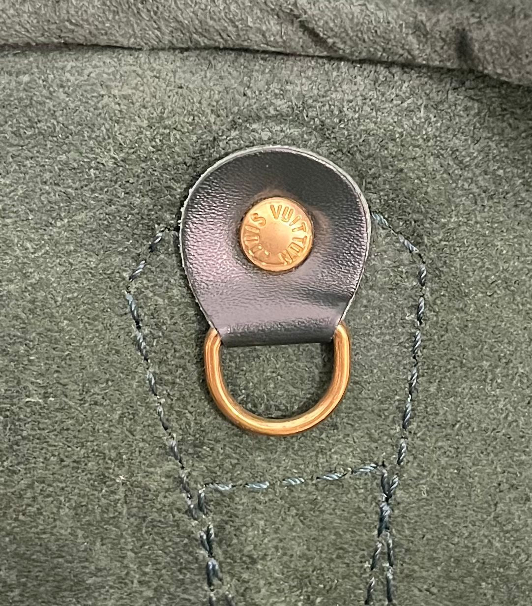Louis Vuitton Kendall GM Taiga Leder