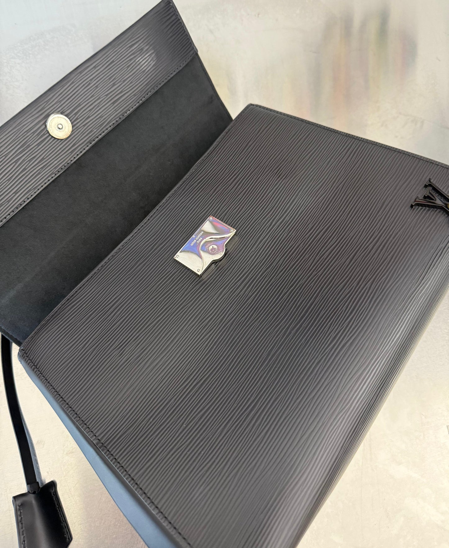 Louis Vuitton Cluny MM Epi
