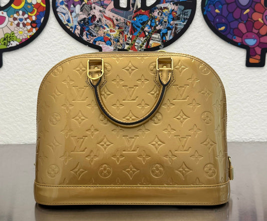 Louis Vuitton Alma PM Vernis