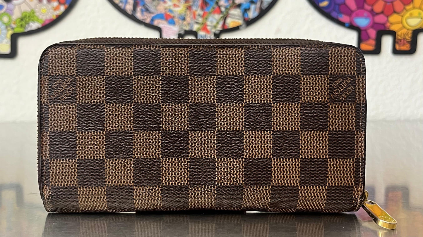 Louis Vuitton Zippy Damier