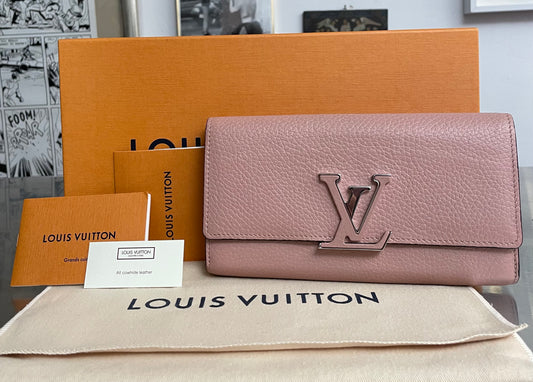 Louis Vuitton Capucines Geldbörse Magnolia