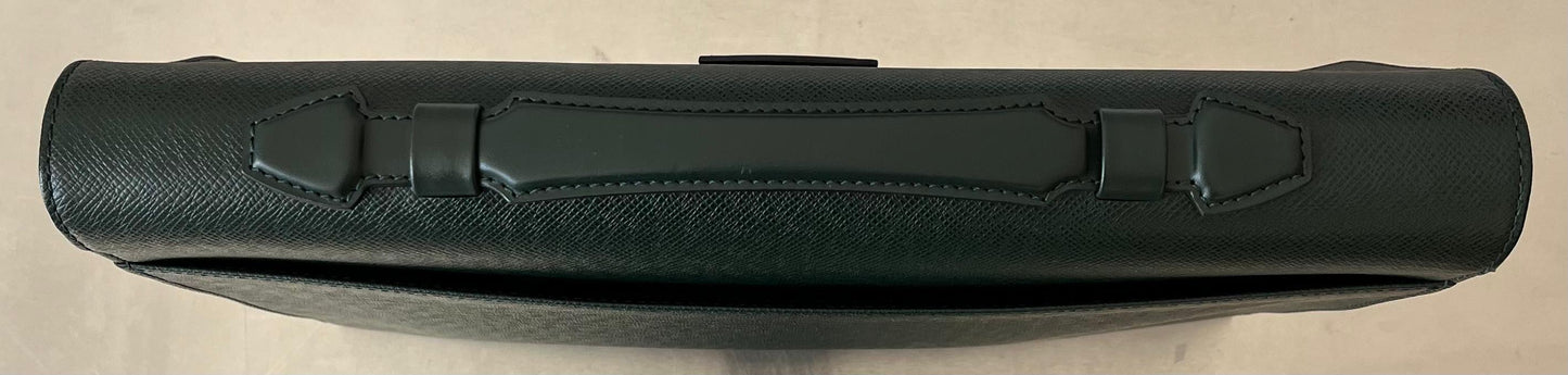 Louis Vuitton Serviette Kourad