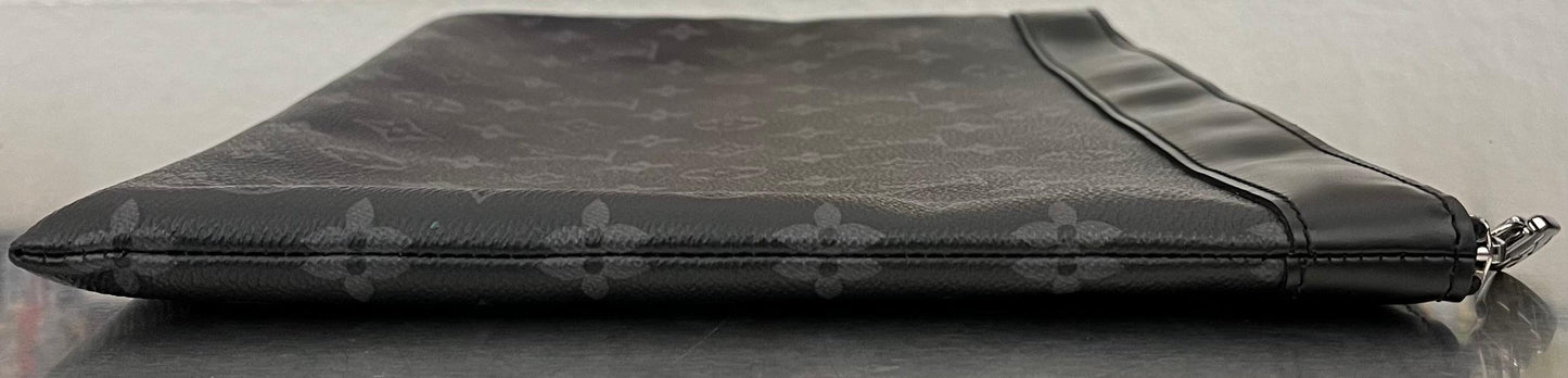Louis Vuitton Pochette Discovery GM