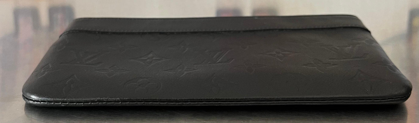 Louis Vuitton Shadow Pochette Discovery PM Leder