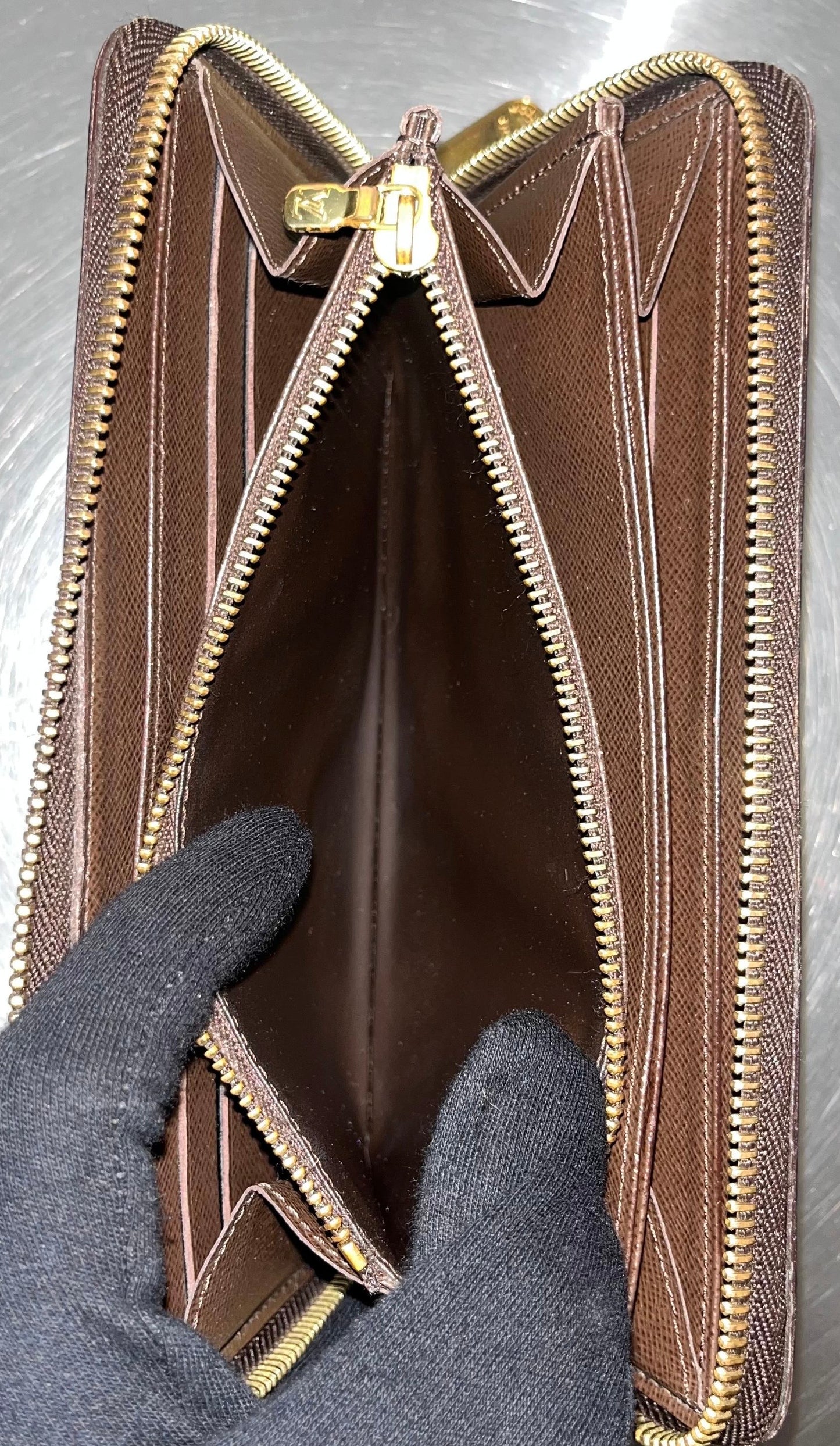Louis Vuitton Zippy Damier