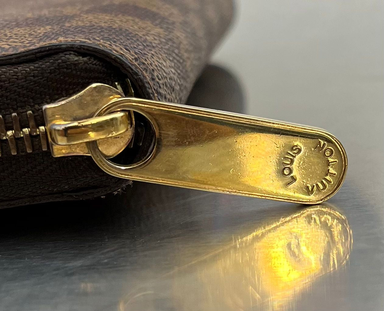 Louis Vuitton Zippy Damier