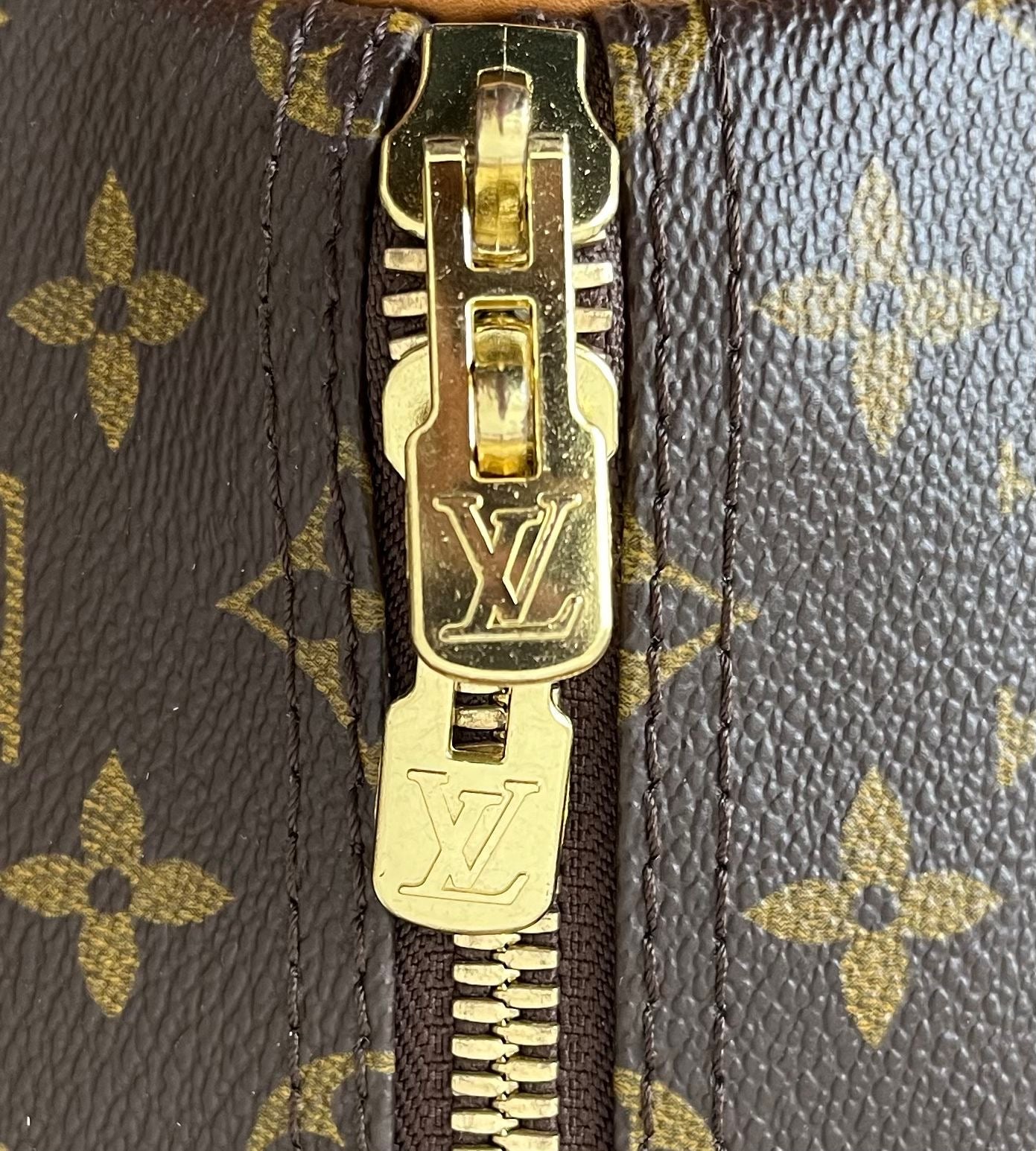 Louis Vuitton Keepall 55 Bandouliere