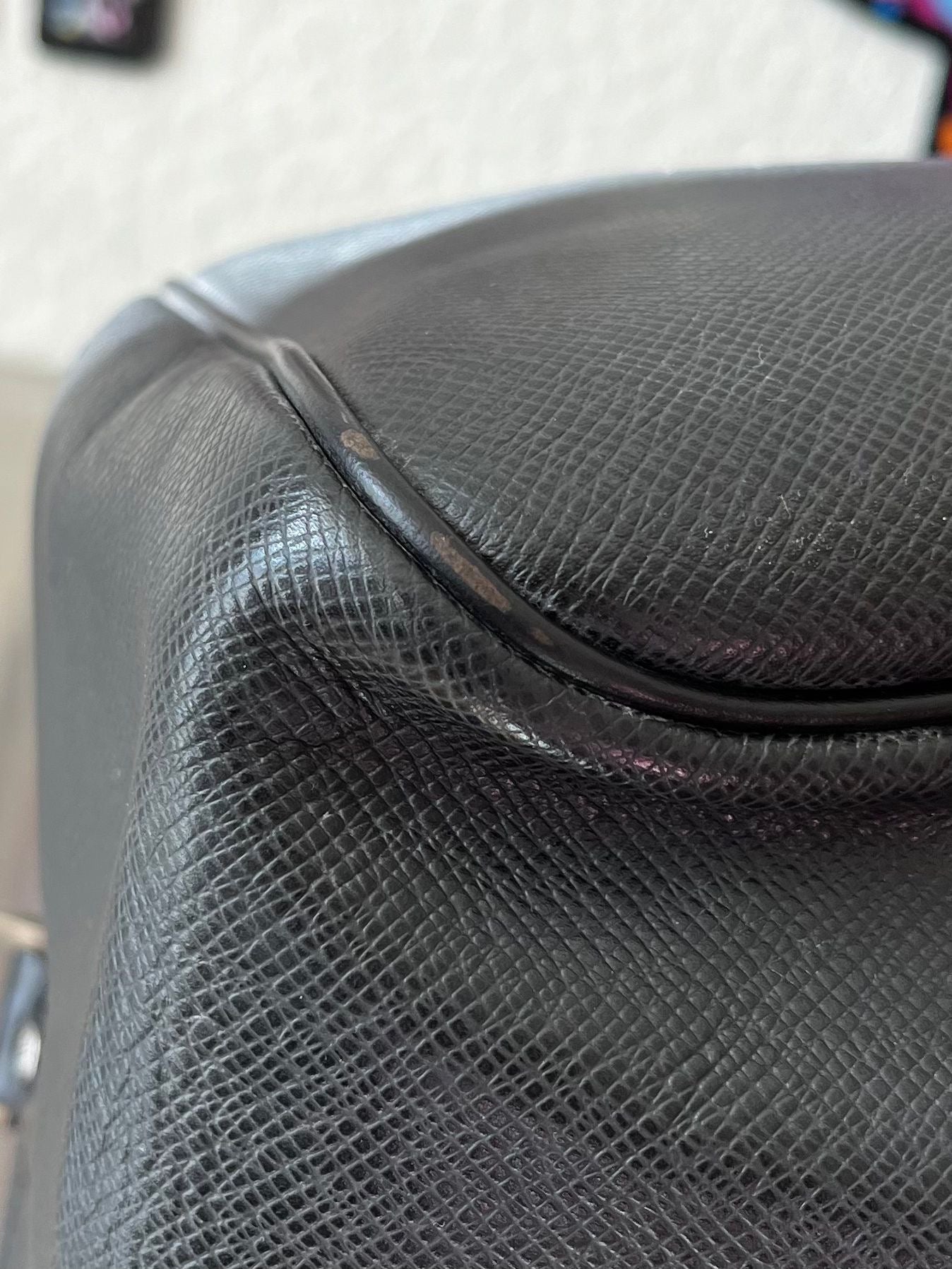 Louis Vuitton Kendall GM Taiga Leder