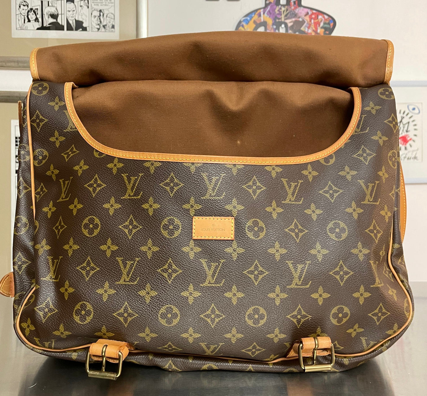 Louis Vuitton Saumur 43