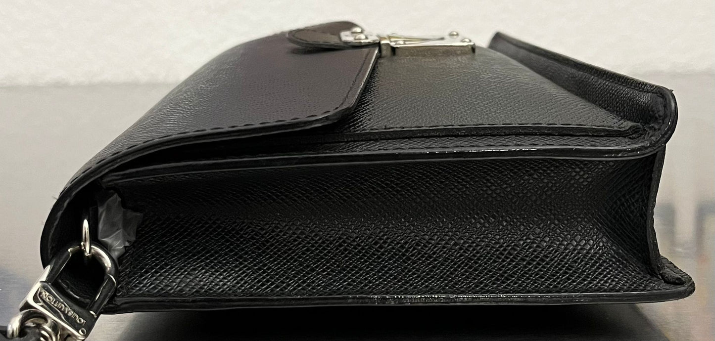 Louis Vuitton Belaia Taiga